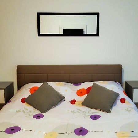 Bright & Cozy Pula Exterior foto
