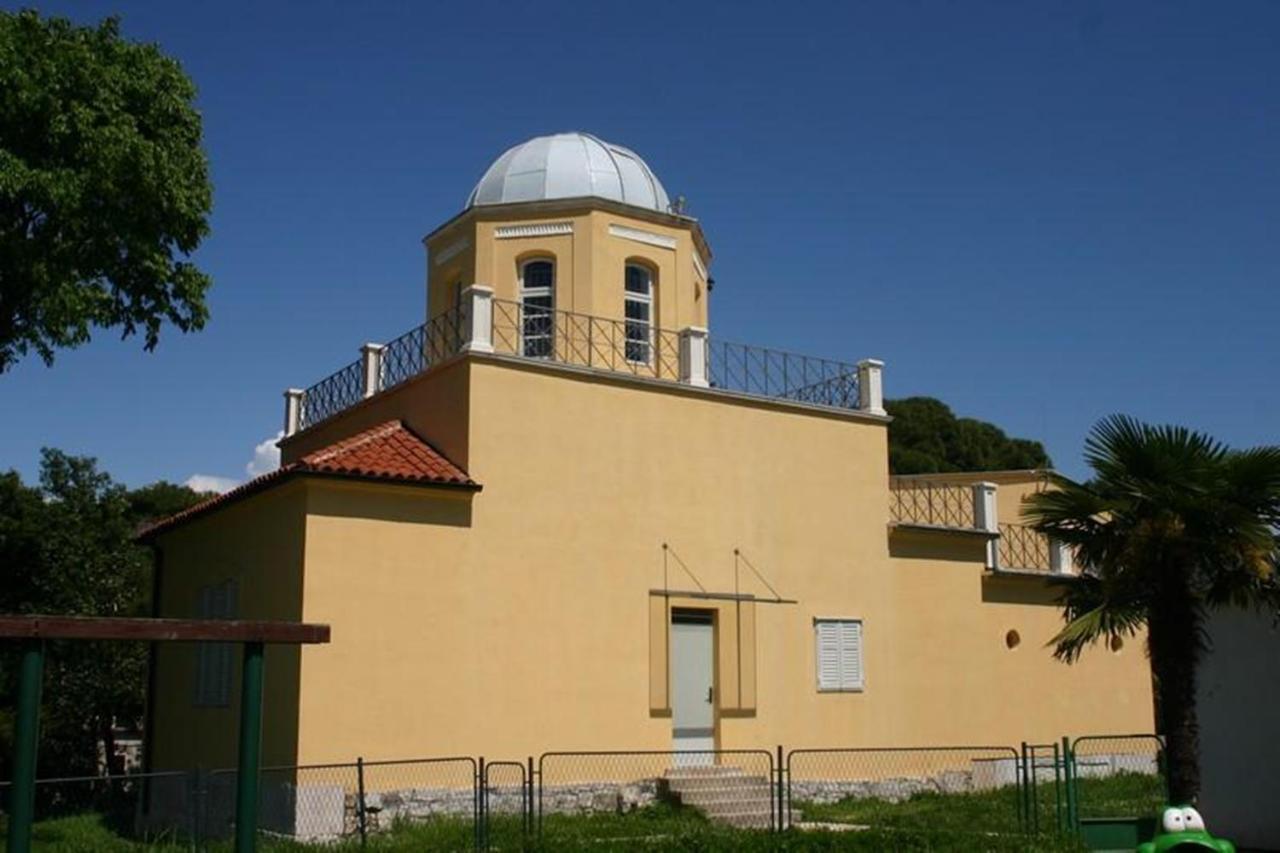 Bright & Cozy Pula Exterior foto