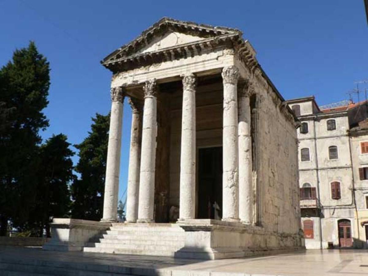 Bright & Cozy Pula Exterior foto